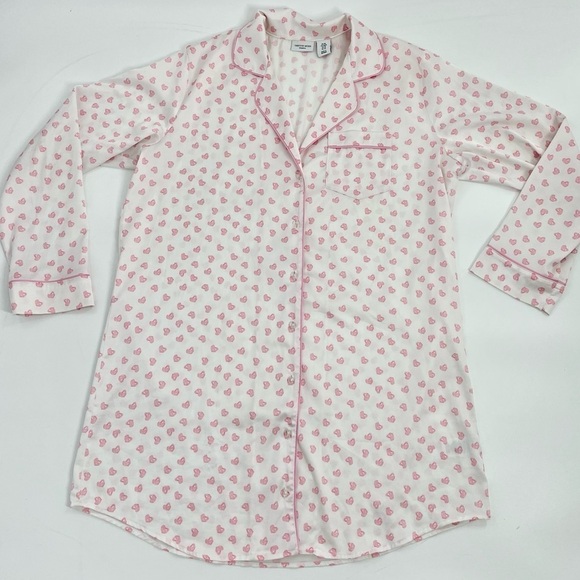 Tabitha Webb Soft Girl valentine satin button down satin sleep shirt heart print - Picture 1 of 9
